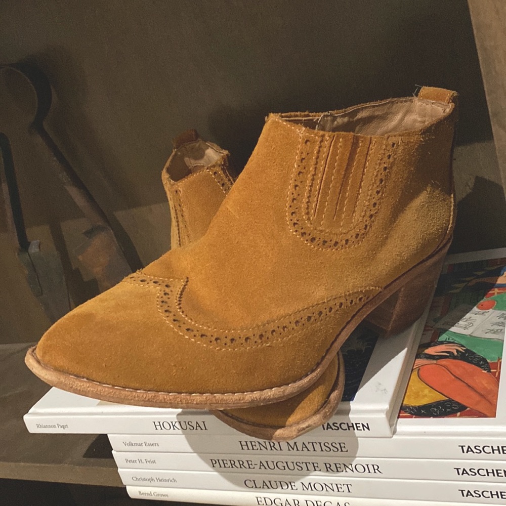 Madewell suede boots